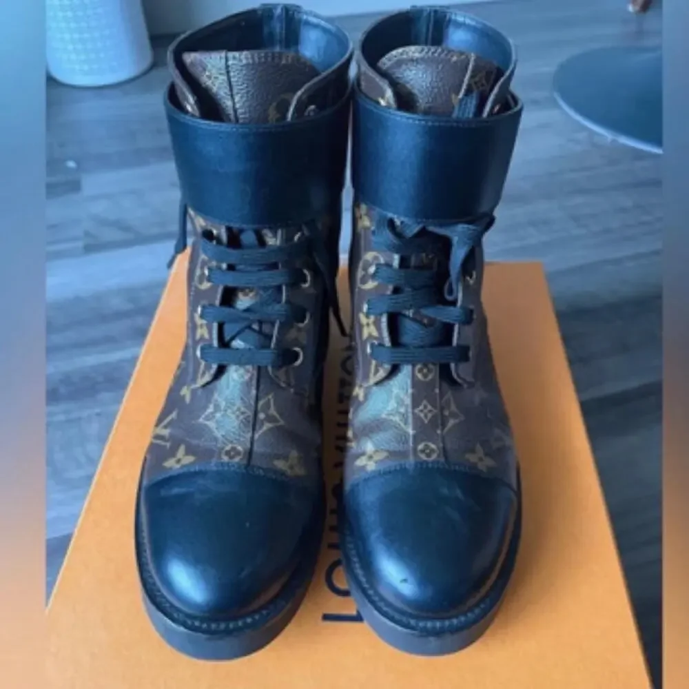 Louis vuitton brown monogram boots
